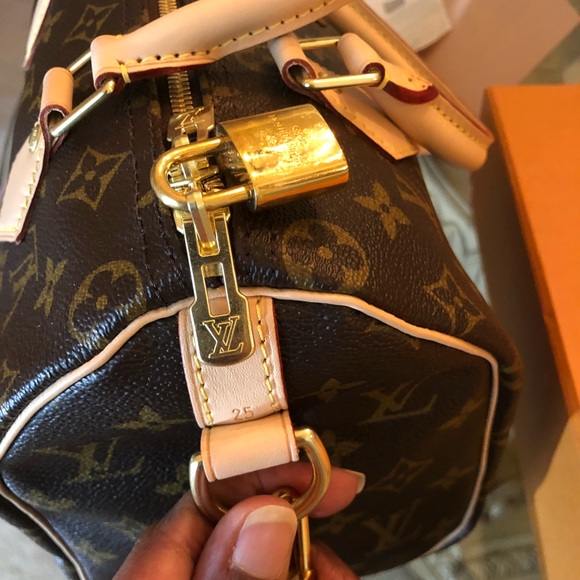 Louis Vuitton Speedy Bandolier 25 - Picture 2 of 8